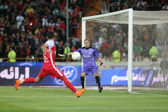 دیدار تیم های پرسپولیس و ملوان بندر انزلی