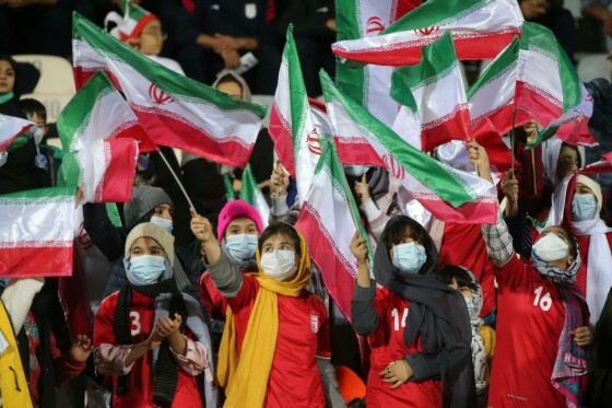 دیدار تیم های ملی فوتبال ایران و کنیا