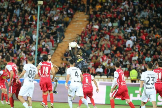 دیدار تیم های پرسپولیس و ملوان بندر انزلی