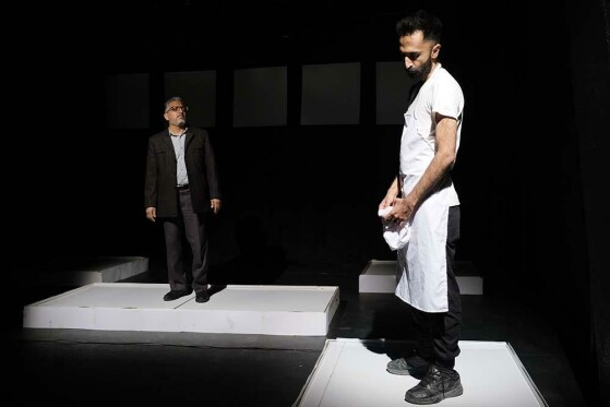 نمایش دل لرزه