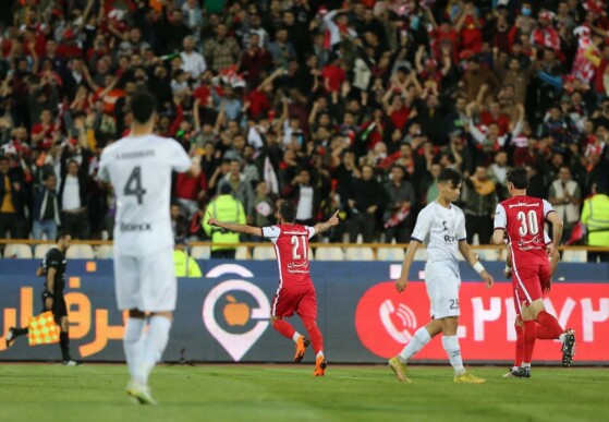 دیدار تیم های پرسپولیس و ملوان بندر انزلی