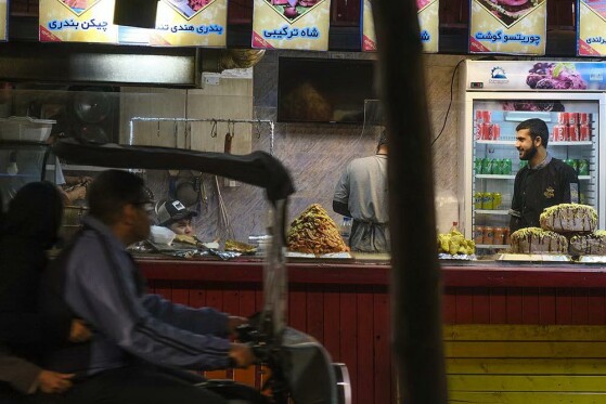خیابان سی تیر درشب های ماه مبارک رمضان