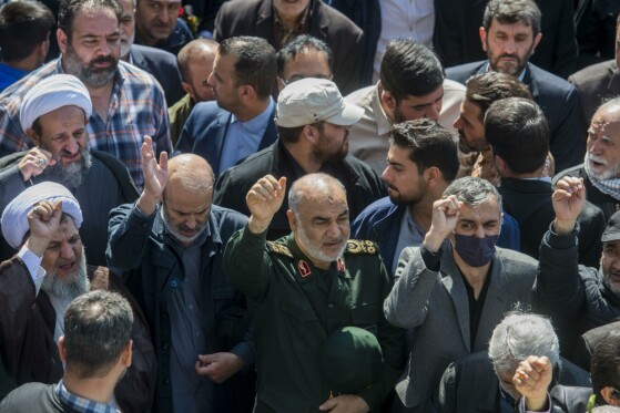 تشییع پیکر شهدای حرم