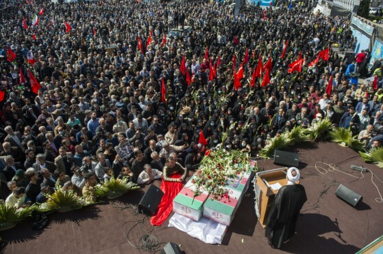 تشییع پیکر شهدای حرم