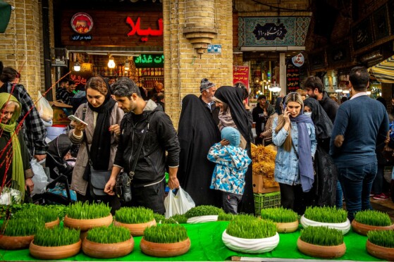 بازار تجریش در آستانه نوروز۱۰۴۲