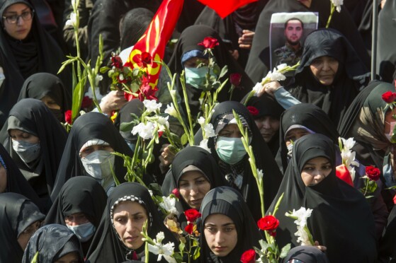 تشییع پیکر شهدای حرم