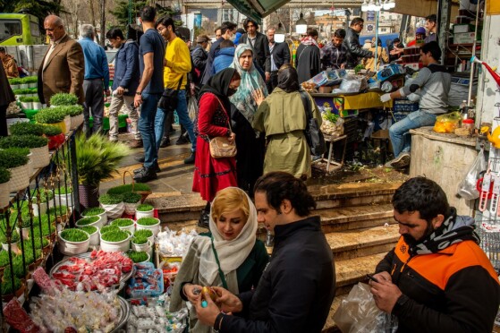 بازار تجریش در آستانه نوروز۱۰۴۲