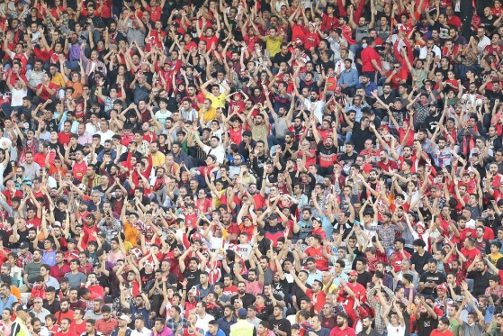 دیدار تیم های پرسپولیس تهران و گل گهر سیرجان