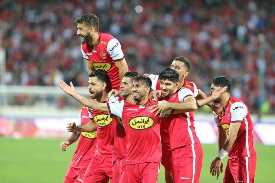 دیدار تیم های پرسپولیس تهران و گل گهر سیرجان