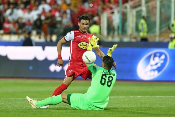 دیدار تیم های پرسپولیس تهران و گل گهر سیرجان