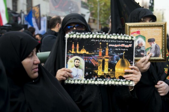 تشییع پیکر ۲۰۰ شهید گمنام دفاع مقدس در تهران