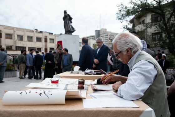 رونمایی از بزرگترین مجسمه برنزی پایتخت