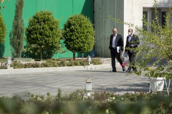 در حاشیه جلسه هیئت دولت