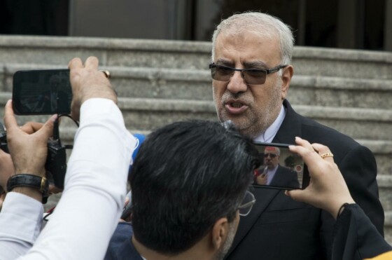 در حاشیه جلسه هیئت دولت