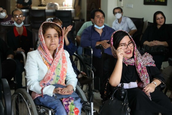 تمرین استنداپ کمدی ویژه «افراد داری معلولیت»