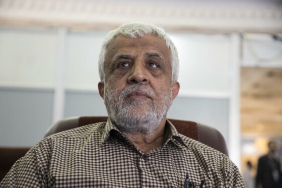 غرفه «انتشارات ایران» در سی سومین نمایشگاه کتاب تهران