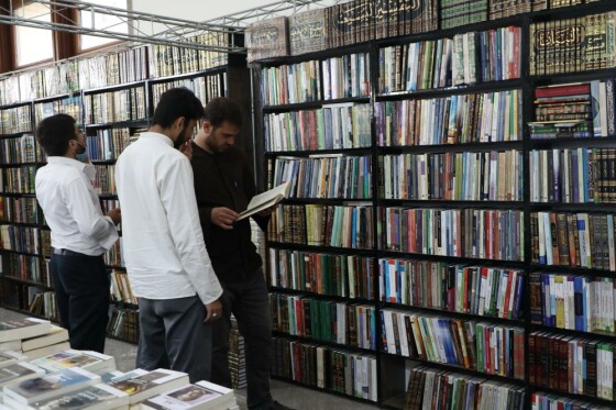 سالن کشورهای عربی شرکت کننده در نمایشگاه سی سومین نمایشگاه کتاب