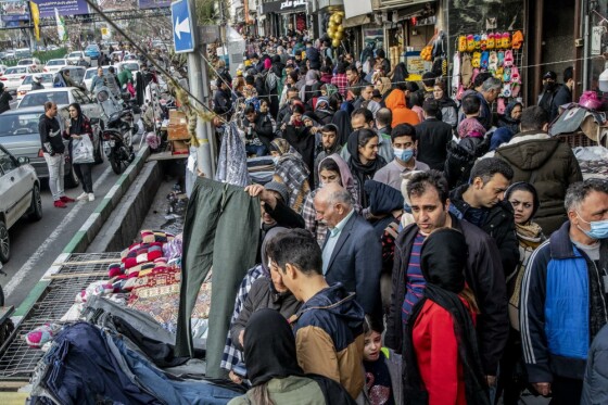 بازار دستفروشان در خیابان های تهران