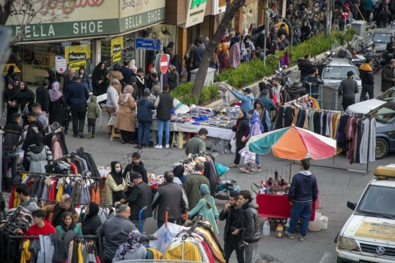 بازار دستفروشان در خیابان های تهران