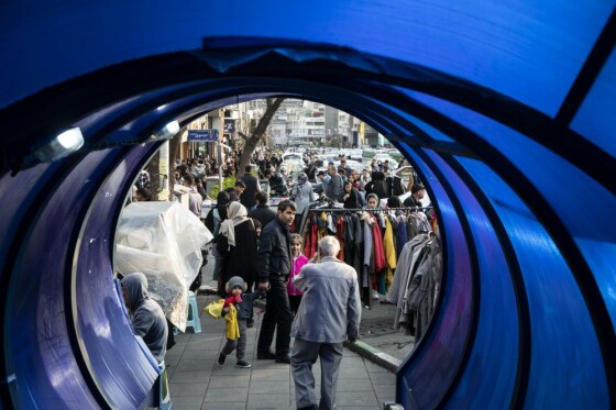 بازار دستفروشان در خیابان های تهران