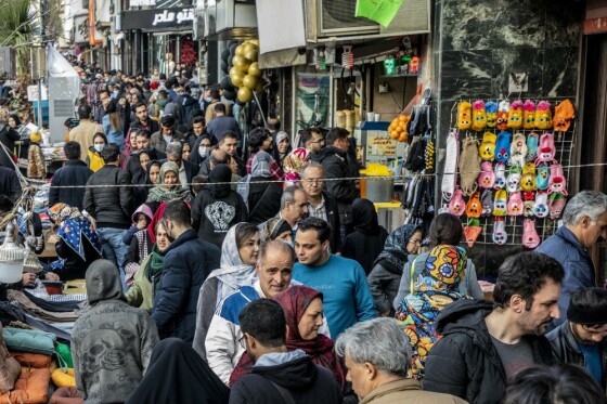 بازار دستفروشان در خیابان های تهران