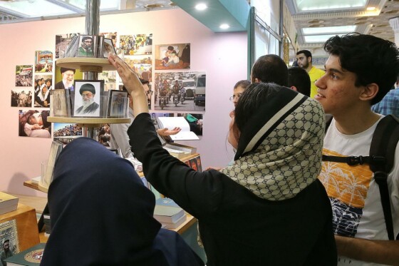 دومین روز سی و چهارمین نمایشگاه کتاب تهران