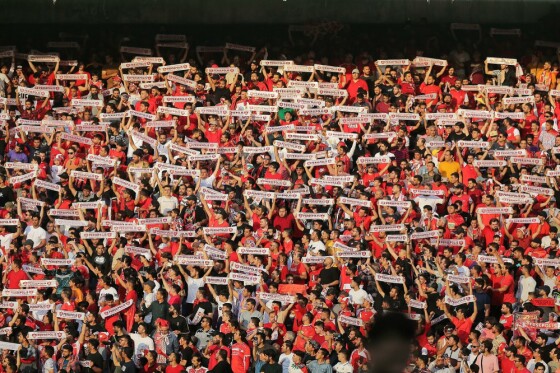 دیدار تیم های فوتبال پرسپولیس و گلگهر