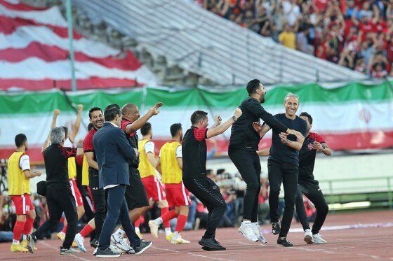 دیدار تیم های فوتبال پرسپولیس و گلگهر