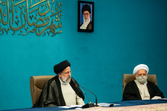نشست رییس جمهور با اساتید و محققان اقتصاد اسلامی