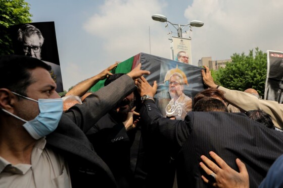 مراسم تشییع مرحوم نادر طالب زاده