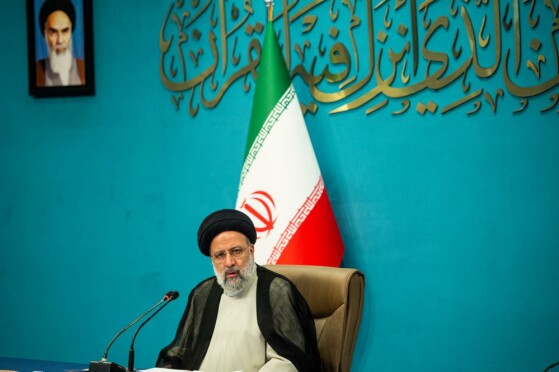 نشست رییس جمهور با اساتید و محققان اقتصاد اسلامی