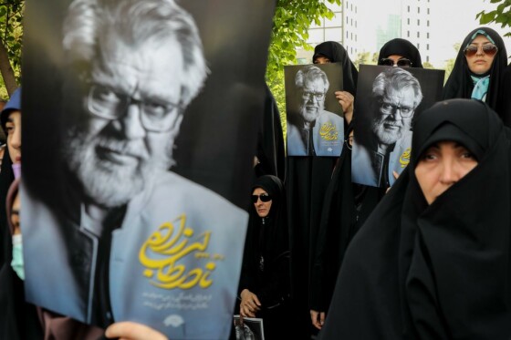 مراسم تشییع مرحوم نادر طالب زاده