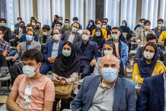 نخستین روز بازگشایی دانشگاه تهران بعد از ۲ سال همه گیری کرونا