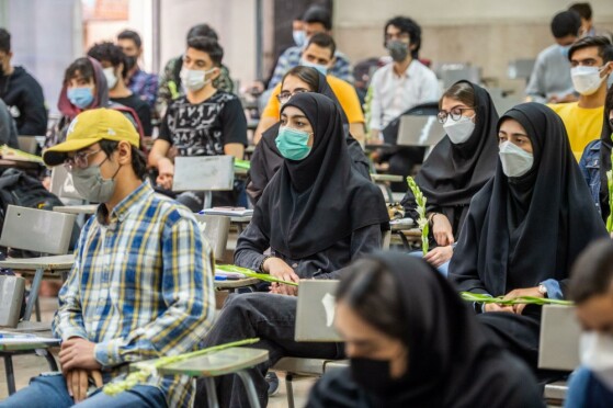 نخستین روز بازگشایی دانشگاه تهران بعد از ۲ سال همه گیری کرونا