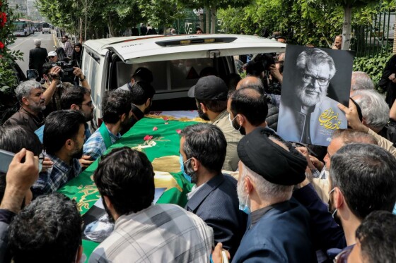 مراسم تشییع مرحوم نادر طالب زاده