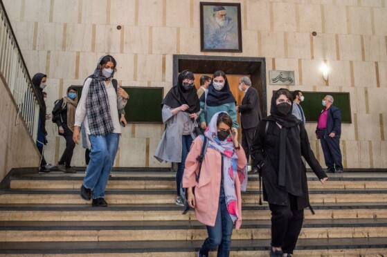 نخستین روز بازگشایی دانشگاه تهران بعد از ۲ سال همه گیری کرونا