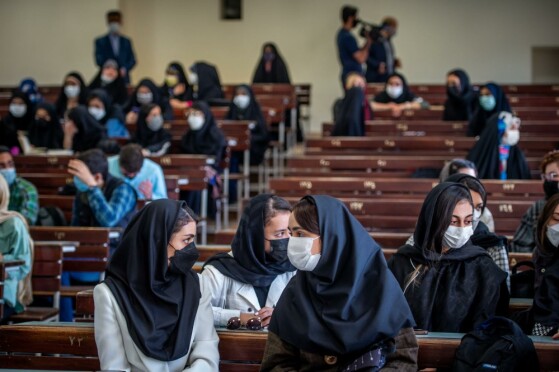 نخستین روز بازگشایی دانشگاه تهران بعد از ۲ سال همه گیری کرونا