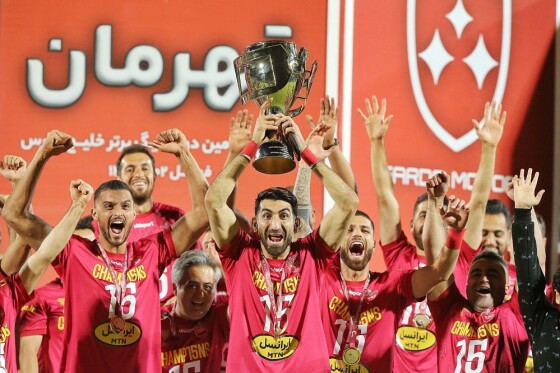 جشن قهرمانی پرسپولیس در ورزشگاه وطنی قائمشهر