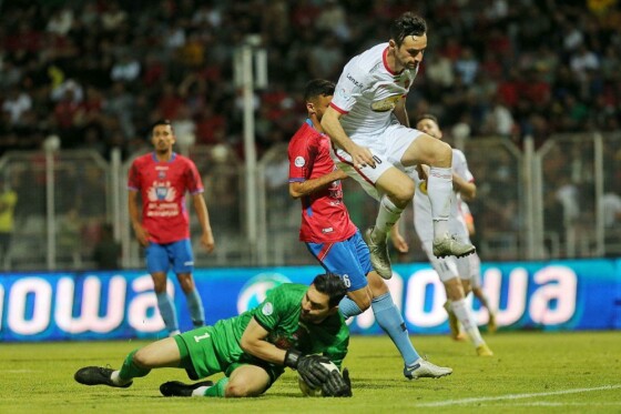 دیدار پرسپوليس و نساجی قائم شهر