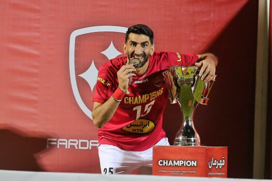 جشن قهرمانی پرسپولیس در ورزشگاه وطنی قائمشهر
