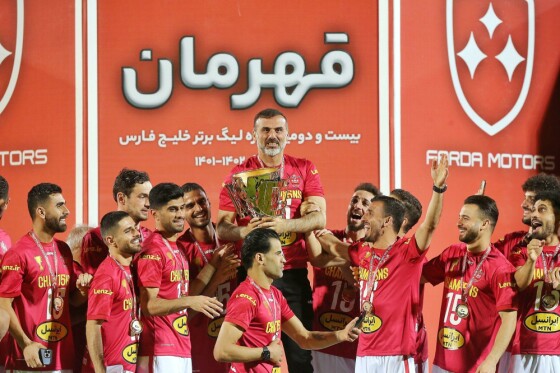 جشن قهرمانی پرسپولیس در ورزشگاه وطنی قائمشهر