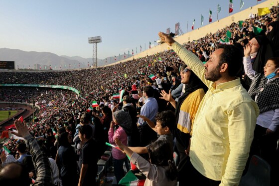 اجتماع بزرگ «سلام فرمانده» در ورزشگاه آزادی