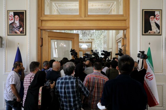 دیدار مسؤول سیاست خارجی اتحادیه اروپا با امیرعبداللهیان