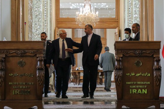 دیدار مسؤول سیاست خارجی اتحادیه اروپا با امیرعبداللهیان