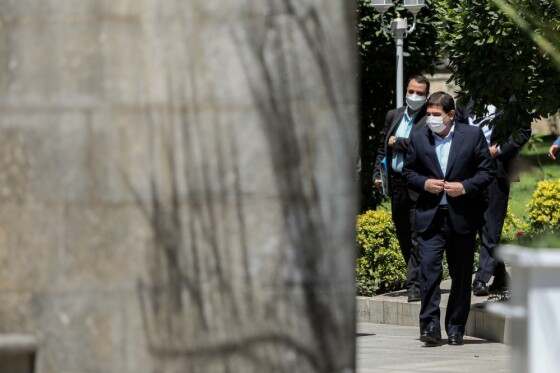 حاشیه جلسه  هیات دولت