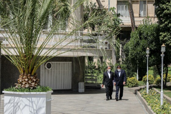 حاشیه جلسه هیات دولت