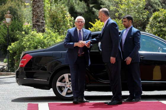 دیدار مسؤول سیاست خارجی اتحادیه اروپا با امیرعبداللهیان