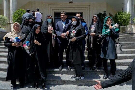 حاشیه جلسه  هیات دولت