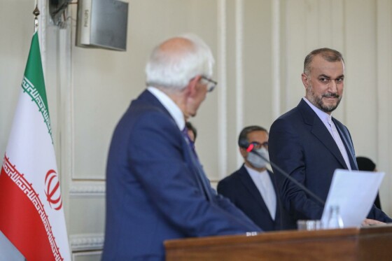 دیدار مسؤول سیاست خارجی اتحادیه اروپا با امیرعبداللهیان