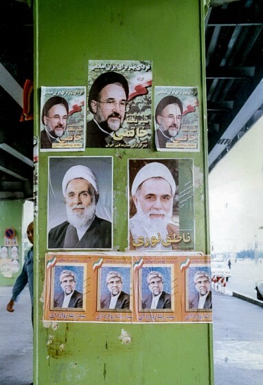 عکس های منتشر نشده از تبلیغات انتخاباتی هفتمین دوره انتخابات ریاست جمهوری سال ۷۶